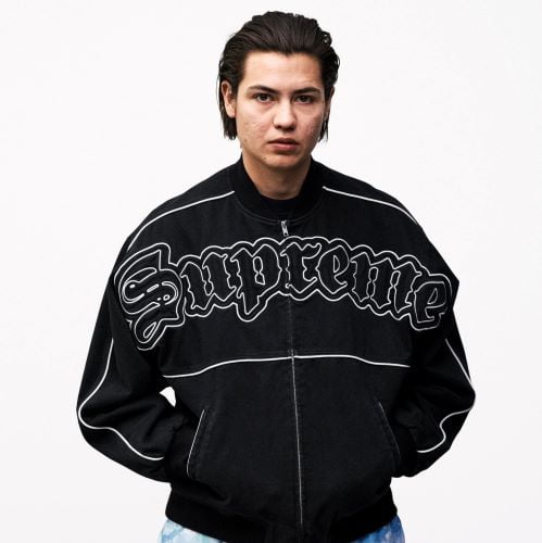 Jacket global brand Supreme